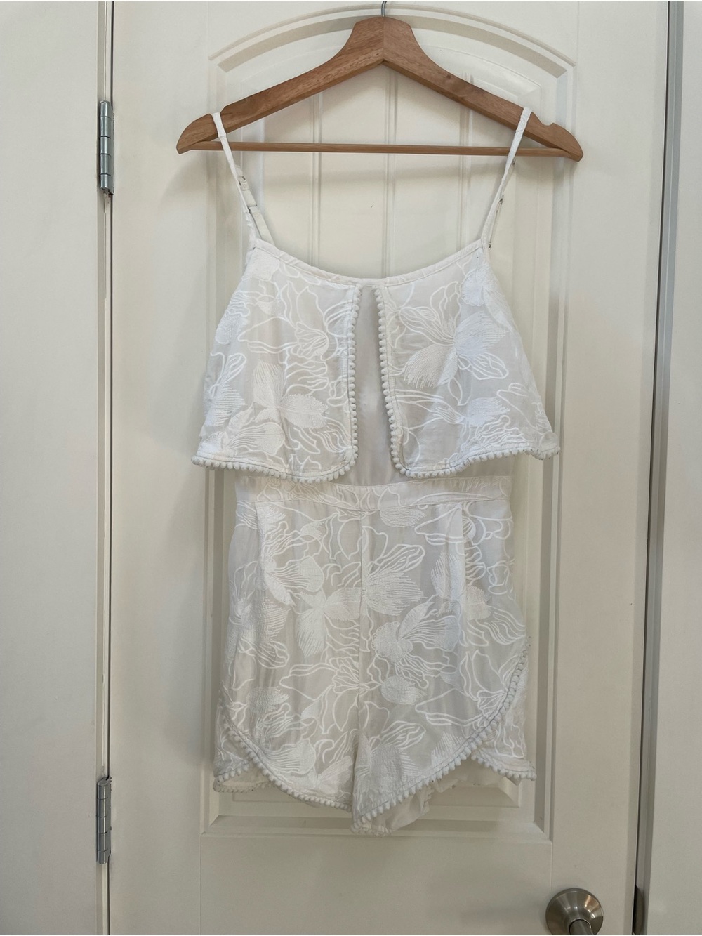bebe White Embroidered Pom-Trim Spaghetti Strap Romper
